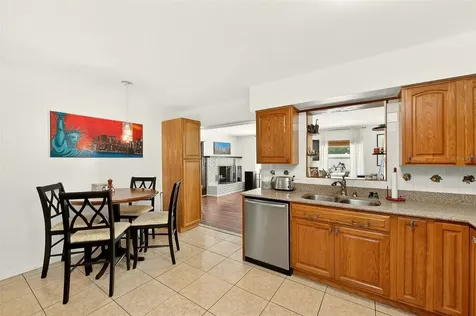 3255 57th Street N St Petersburg FL 33710