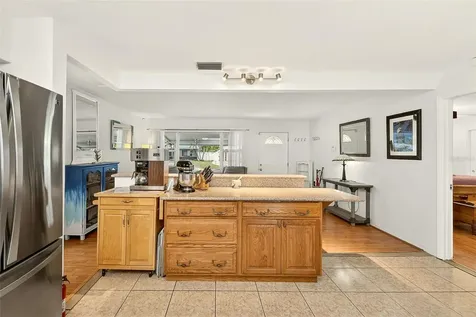 3255 57th Street N St Petersburg FL 33710