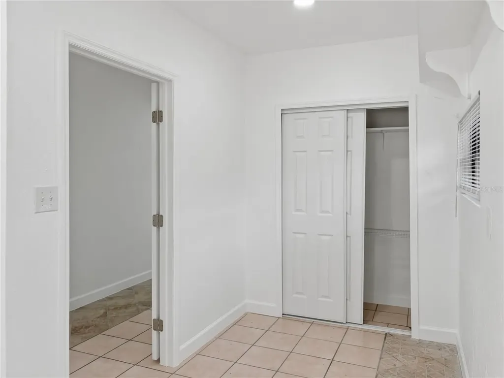2847 Oak Street Sarasota FL 34237