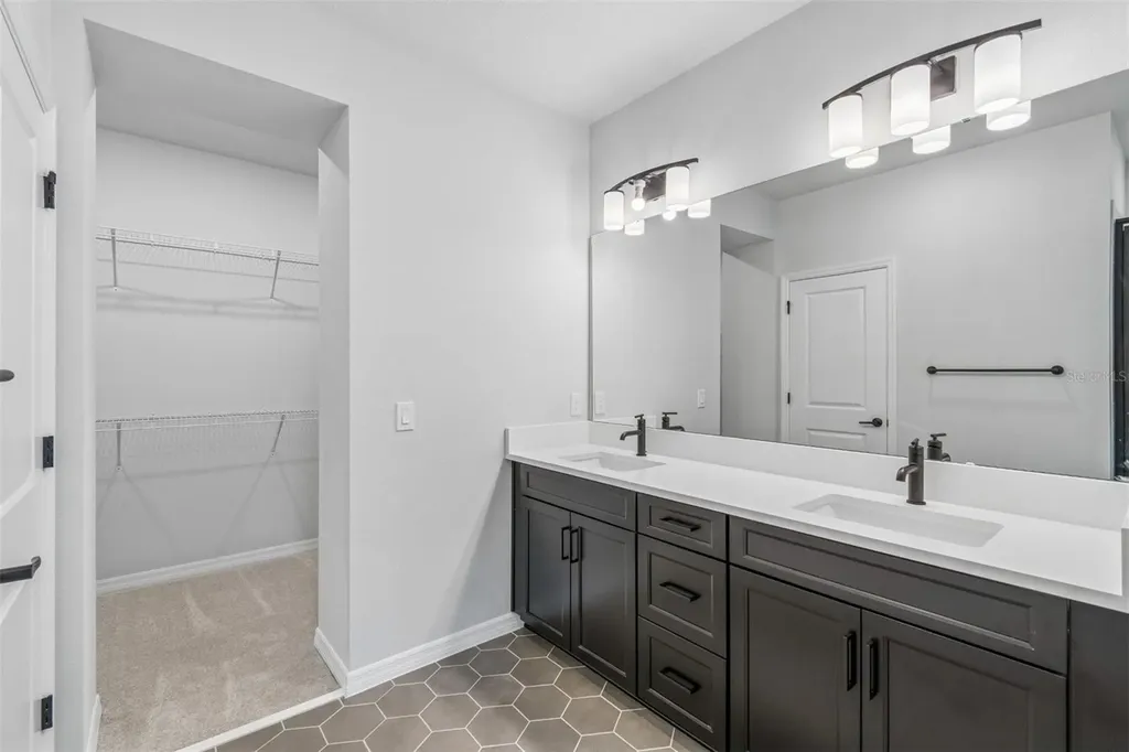 4357 Roush Avenue Orlando FL 32803