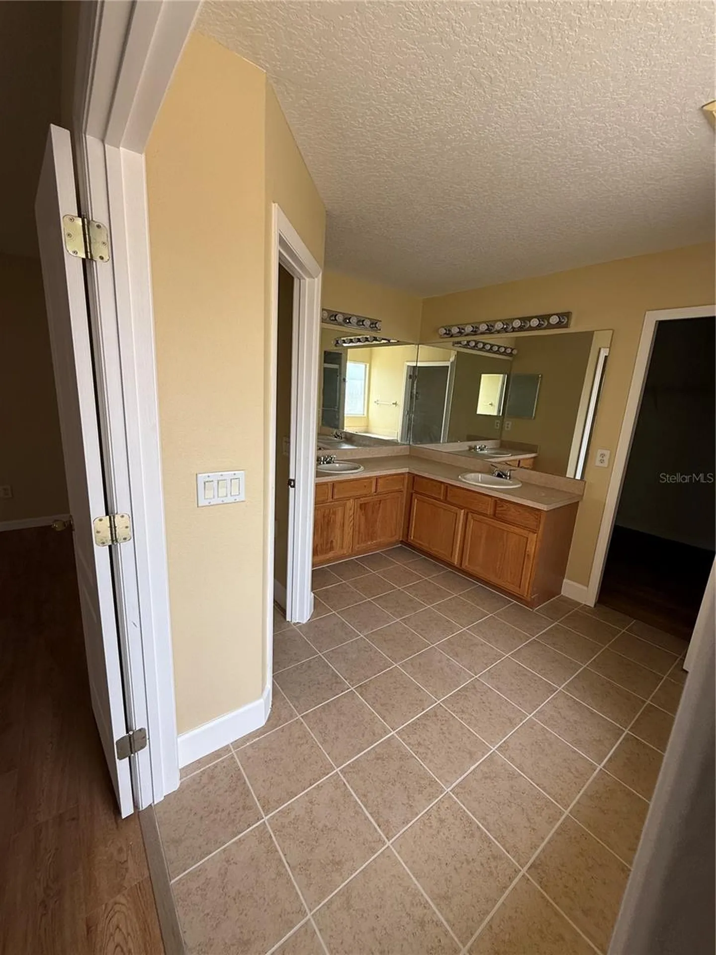933 Whispering Cypress Lane Orlando FL 32824