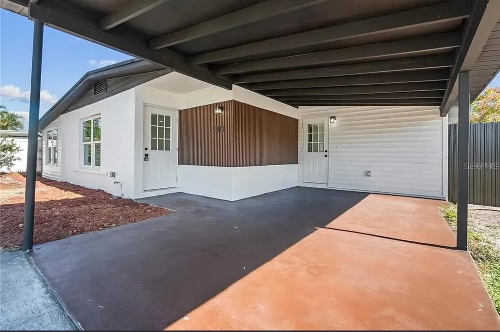 5101 Town N Country Boulevard Tampa FL 33615