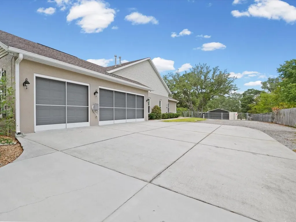 11245 Humber Road Weeki Wachee FL 34614
