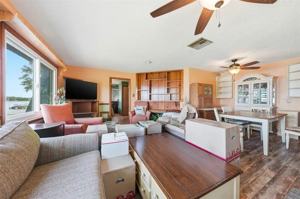 400 Lakeshore Drive Eustis FL 32726