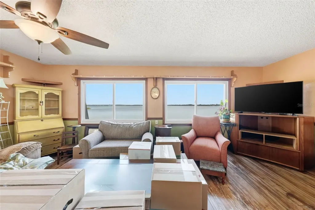 400 Lakeshore Drive Eustis FL 32726