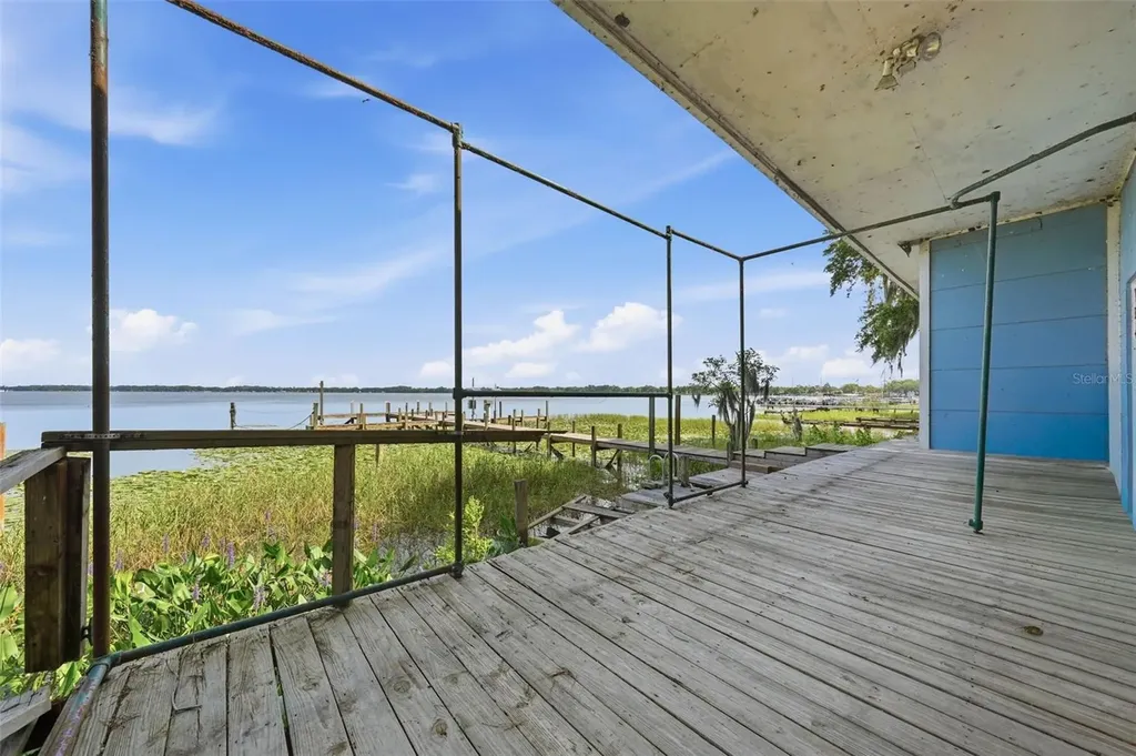 400 Lakeshore Drive Eustis FL 32726