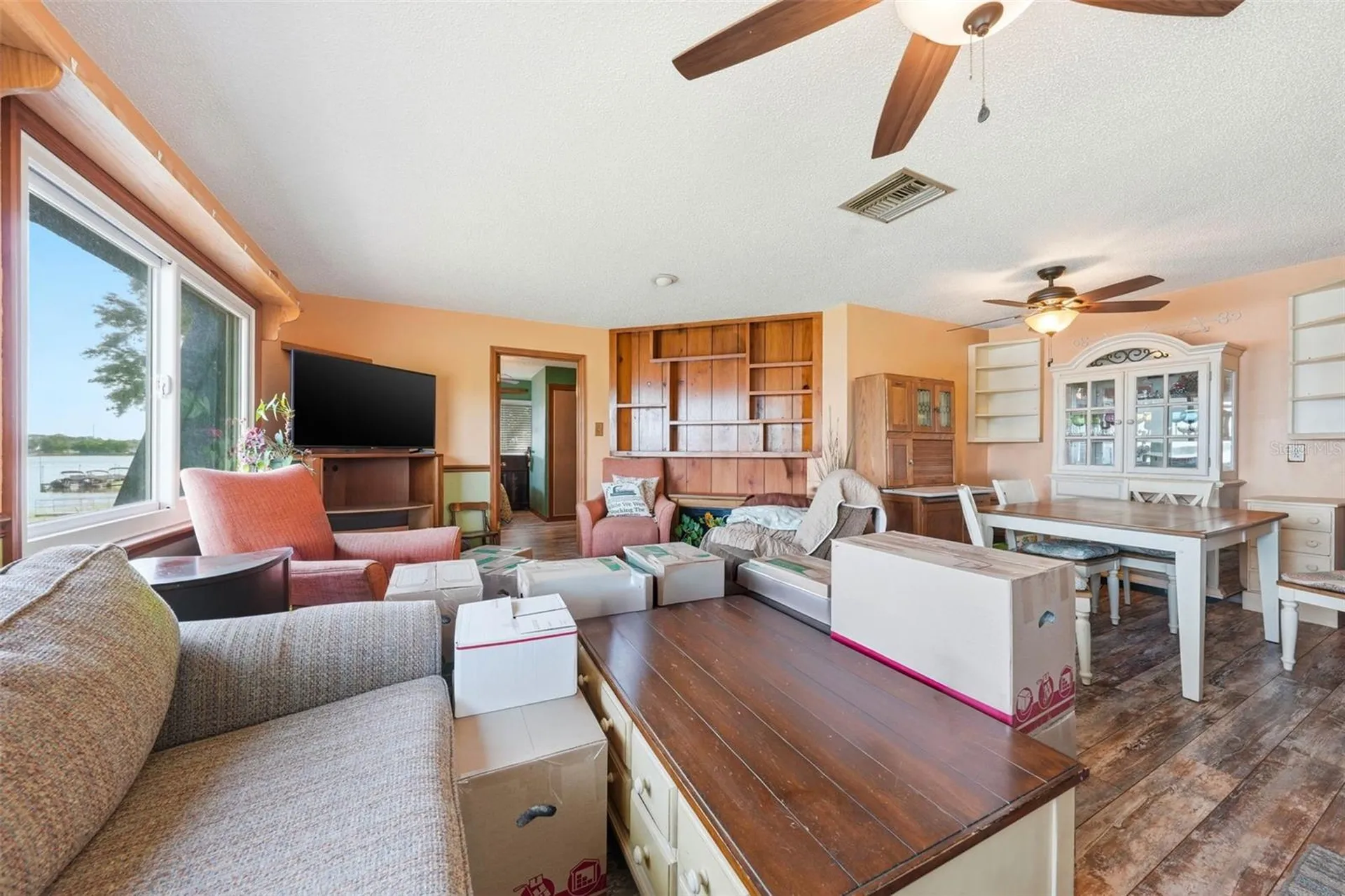 400 Lakeshore Drive Eustis FL 32726