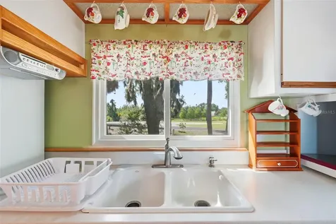 400 Lakeshore Drive Eustis FL 32726