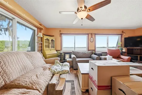 400 Lakeshore Drive Eustis FL 32726