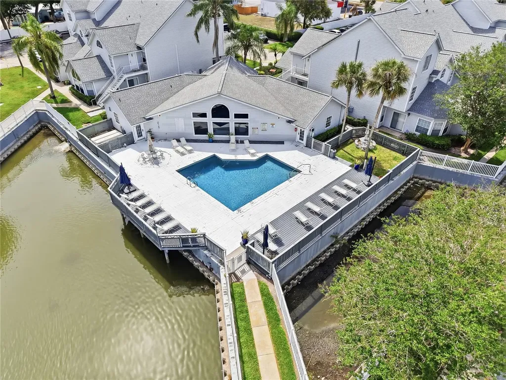 12287 Armenia Gables Circle Tampa FL 33612