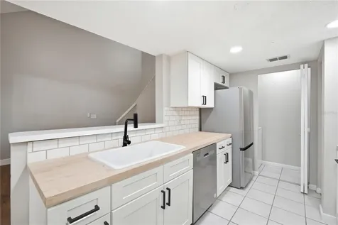 12287 Armenia Gables Circle Tampa FL 33612