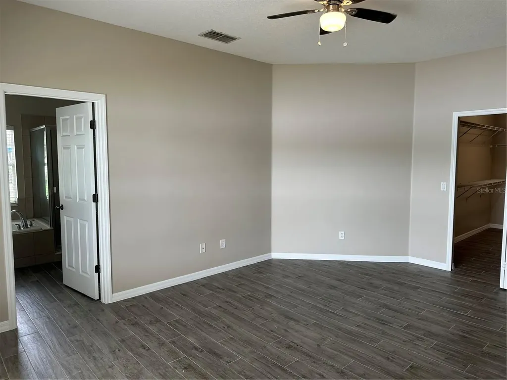 5996 Milford Haven Place Orlando FL 32829