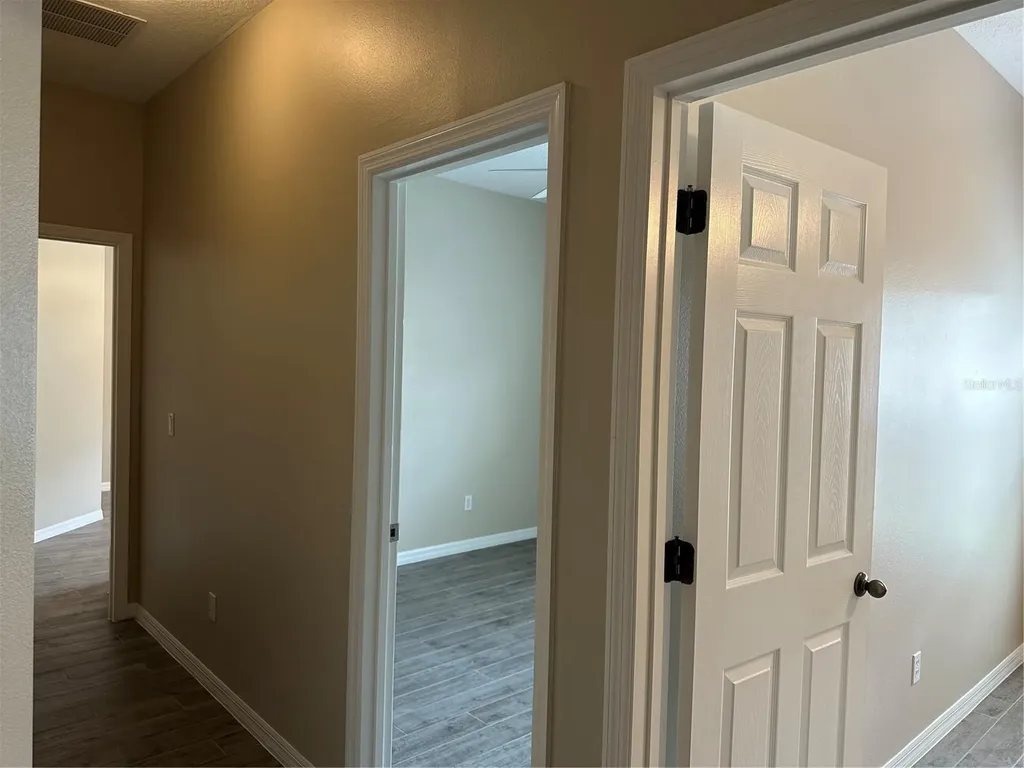 5996 Milford Haven Place Orlando FL 32829