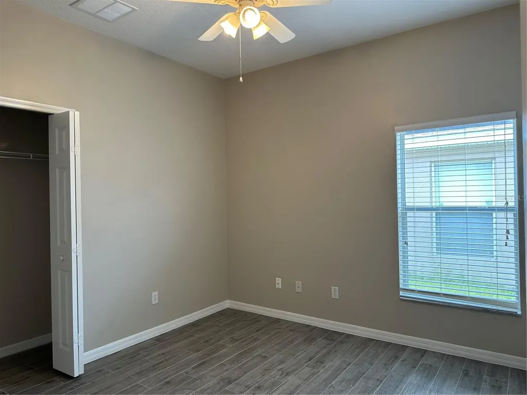 5996 Milford Haven Place Orlando FL 32829