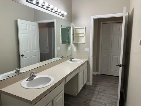 5996 Milford Haven Place Orlando FL 32829