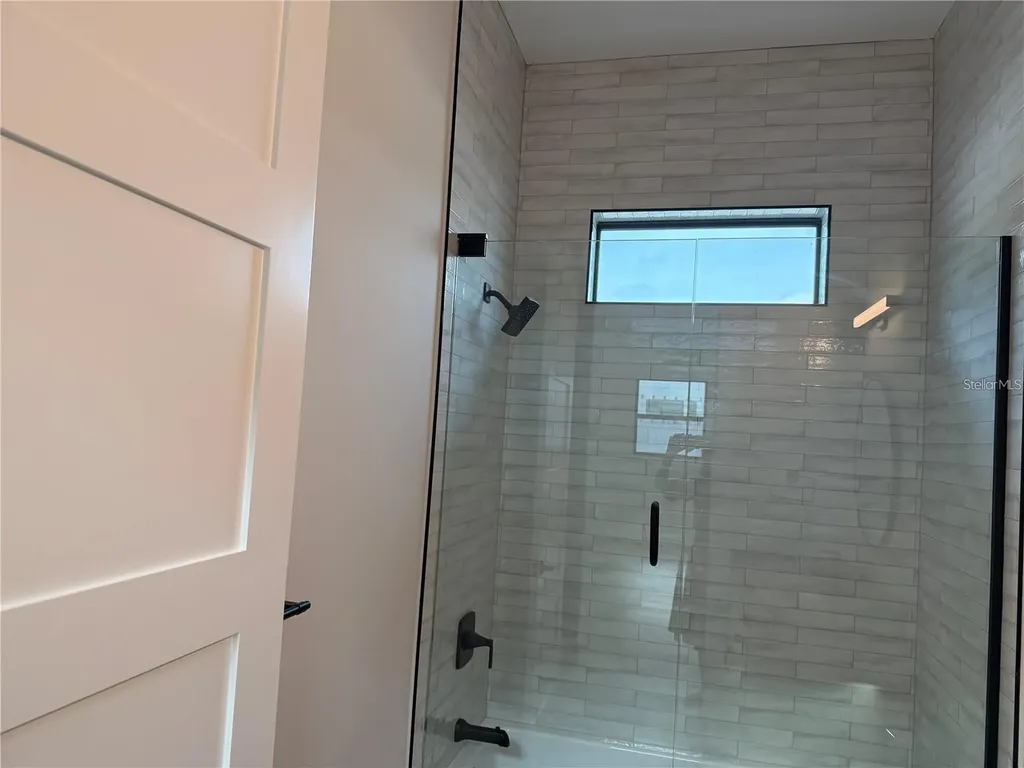 2443 Wood Street Sarasota FL 34237