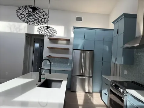 2443 Wood Street Sarasota FL 34237