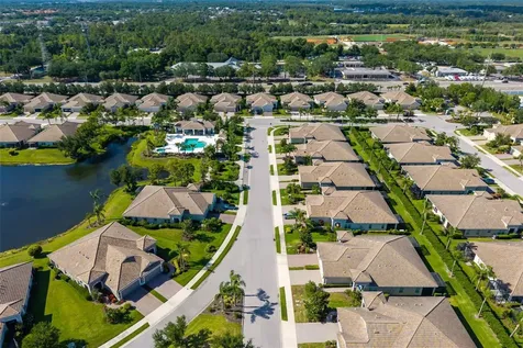5437 Chatham Square Way Bradenton FL 34203