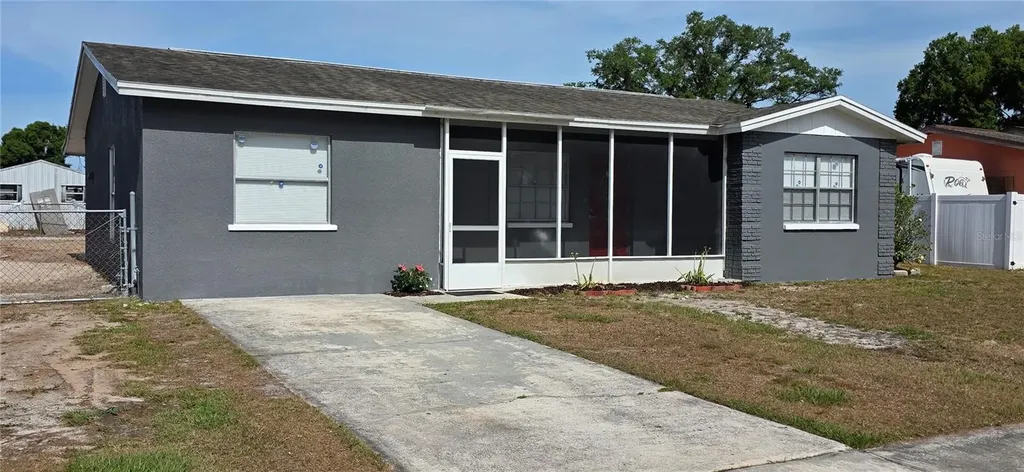 2417 Wishing Well Circle Tampa FL 33619