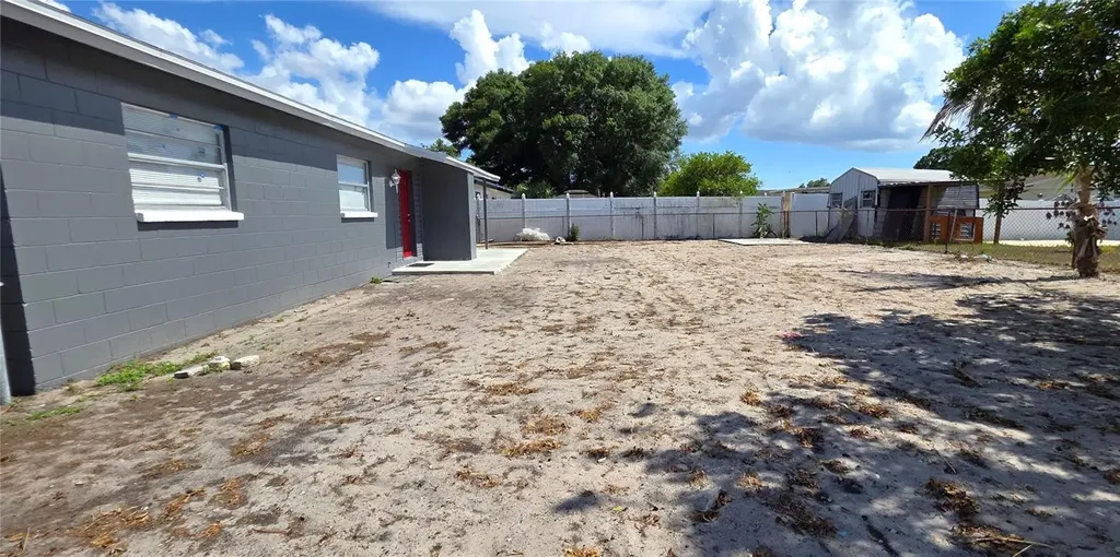 2417 Wishing Well Circle Tampa FL 33619