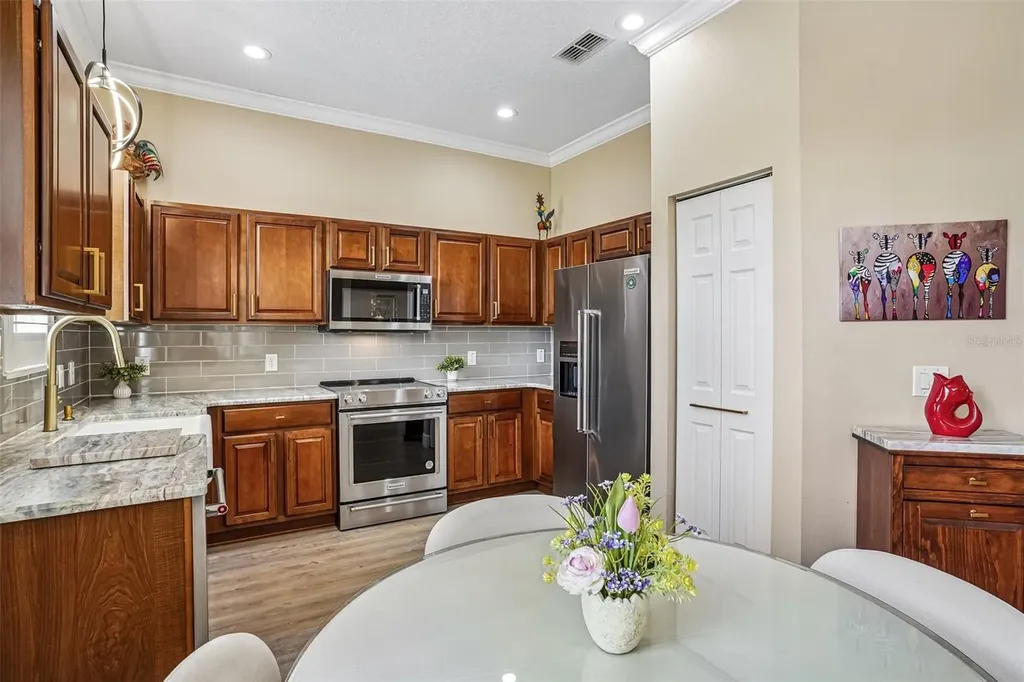 10199 Mainsail Drive Oxford FL 34484