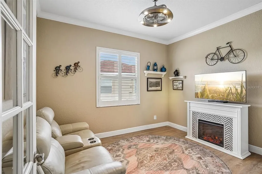 10199 Mainsail Drive Oxford FL 34484
