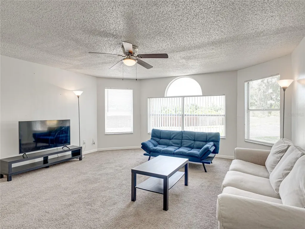 2729 N Poinciana Boulevard Kissimmee FL 34746
