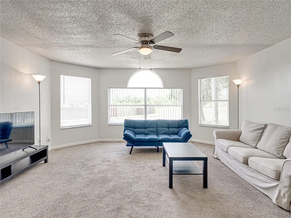 2729 N Poinciana Boulevard Kissimmee FL 34746