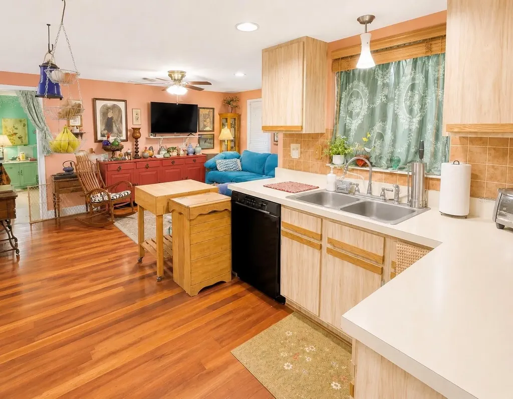 1671 Castlewood Lane Palm Harbor FL 34683