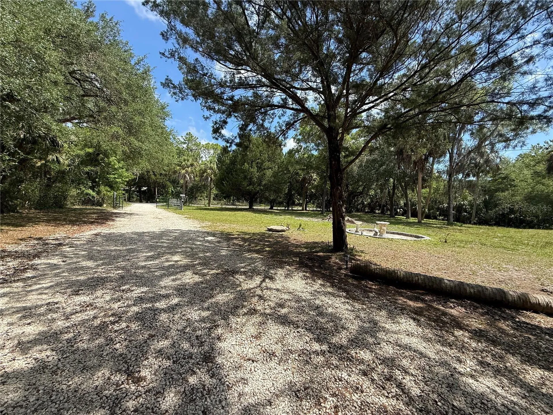 186 Gladys Avenue Inglis FL 34449