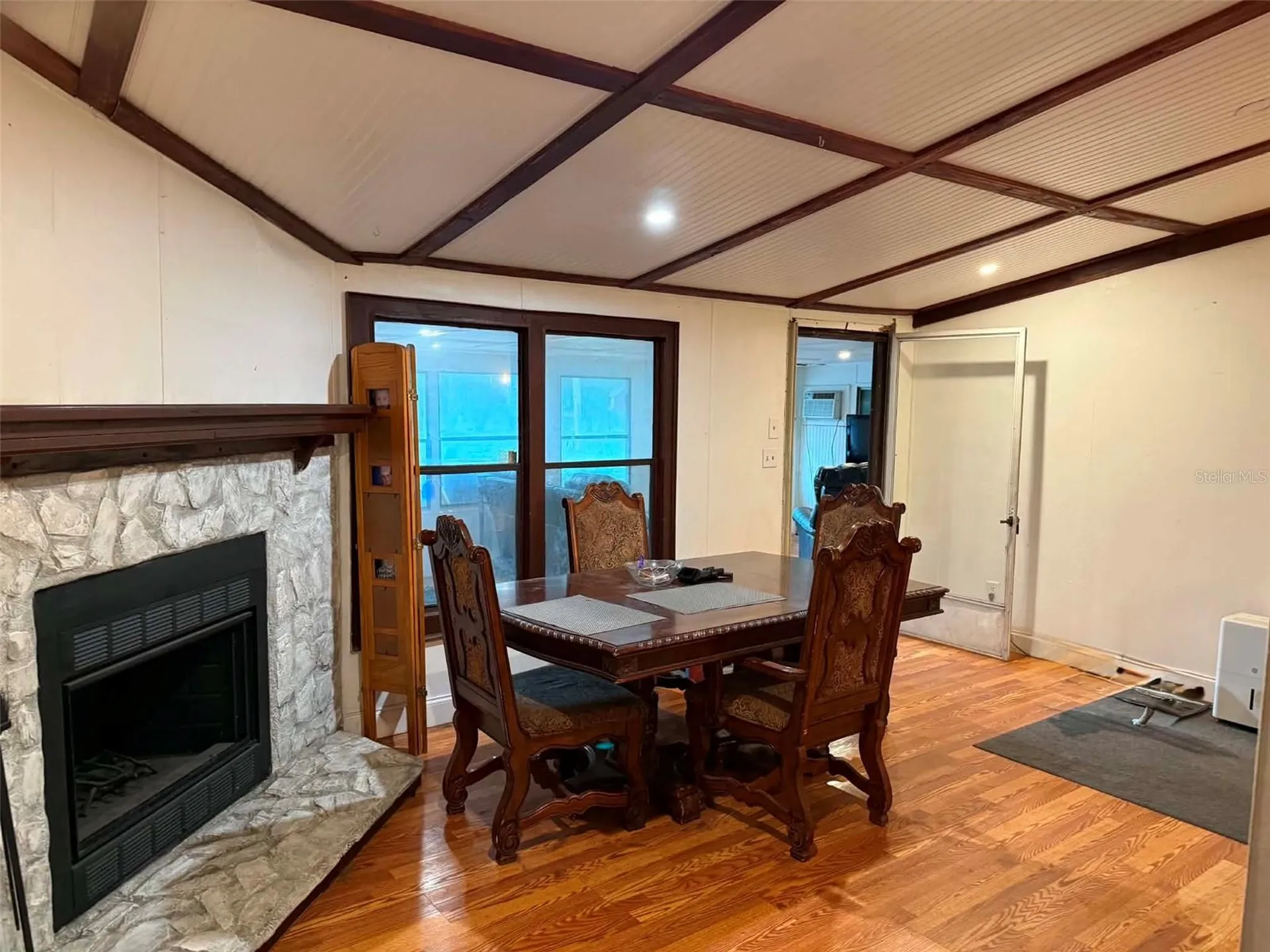 186 Gladys Avenue Inglis FL 34449