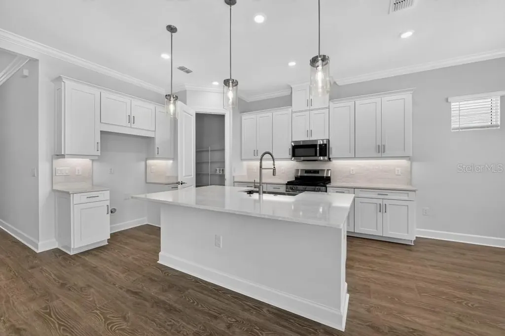 10573 Eclipse Street Sarasota FL 34241