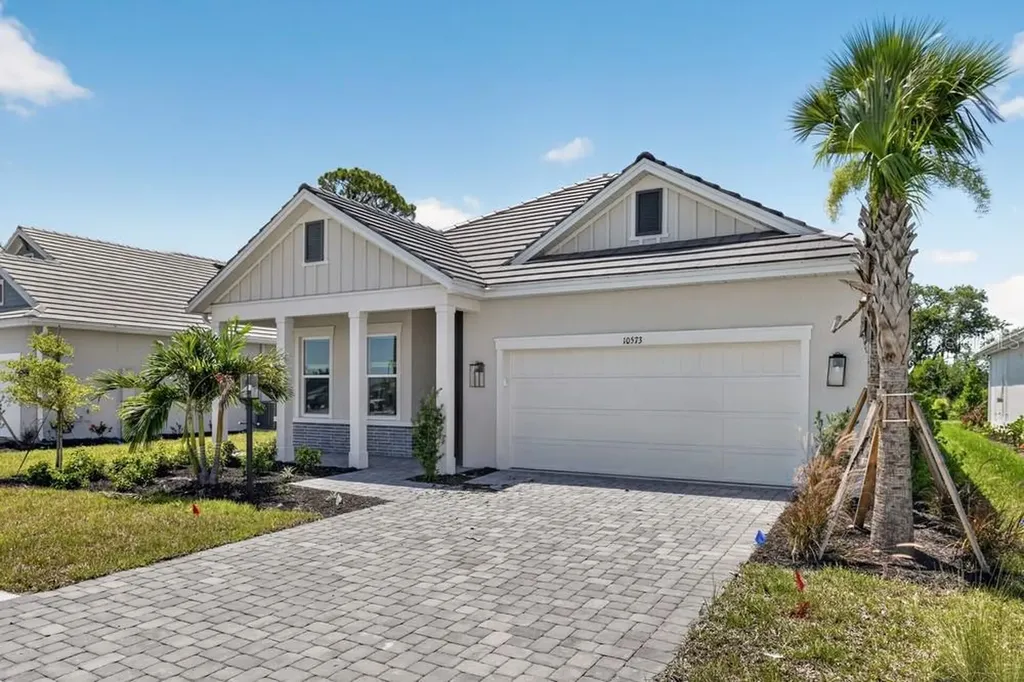 10573 Eclipse Street Sarasota FL 34241