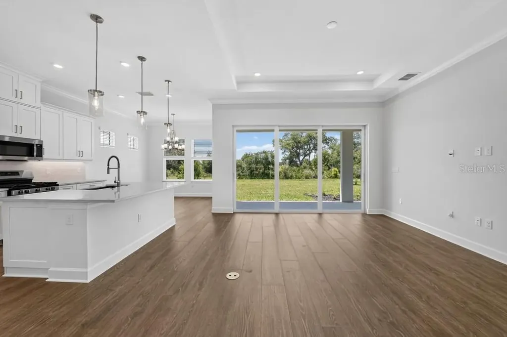 10573 Eclipse Street Sarasota FL 34241
