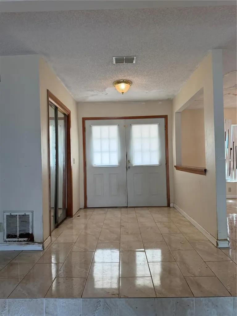 348 Hampshire Avenue Spring Hill FL 34606
