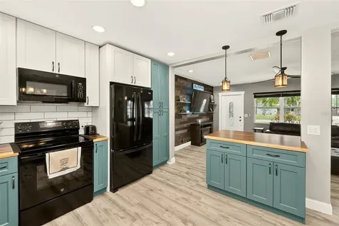 4300 80th Avenue N Pinellas Park FL 33781