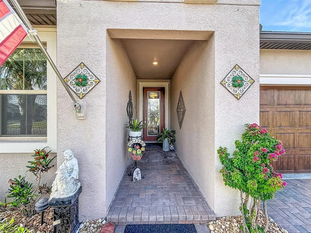 31527 Cannon Rush Drive San Antonio FL 33576
