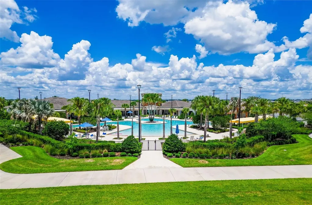 31527 Cannon Rush Drive San Antonio FL 33576