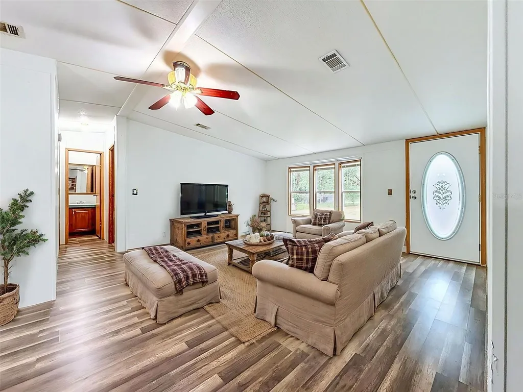 1819 Sinclair Hills Road Lutz FL 33549