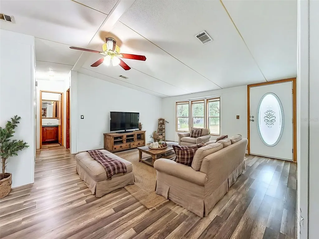 1819 Sinclair Hills Road Lutz FL 33549