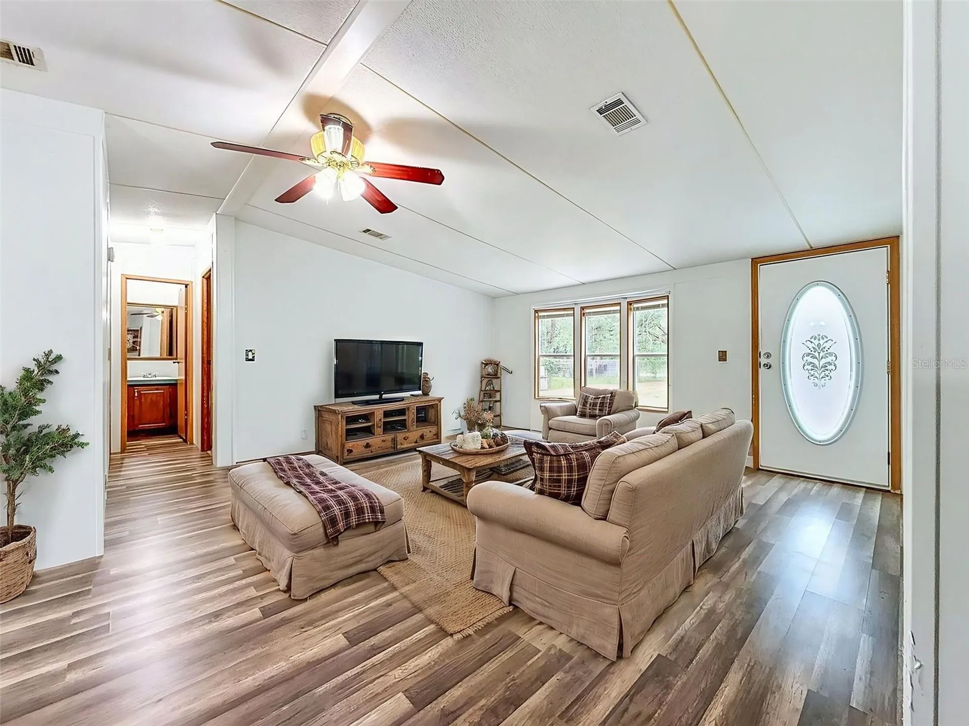 1819 Sinclair Hills Road Lutz FL 33549