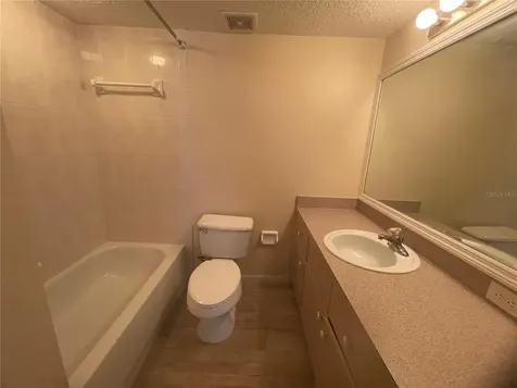 1122 S Pine Ridge Circle Sanford FL 32773