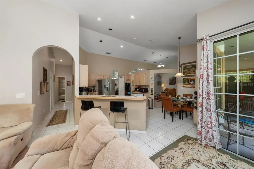 6781 W Livingston Street Orlando FL 32835