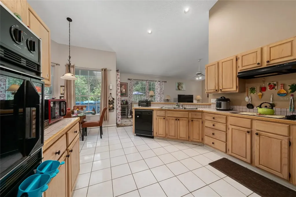 6781 W Livingston Street Orlando FL 32835
