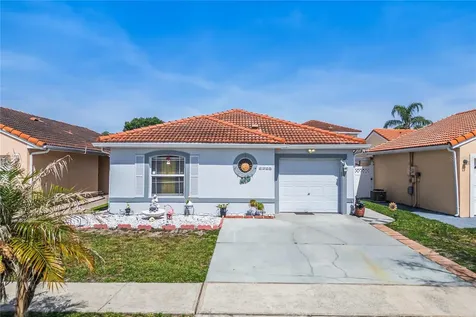 2320 Santa Ana Street Kissimmee FL 34743