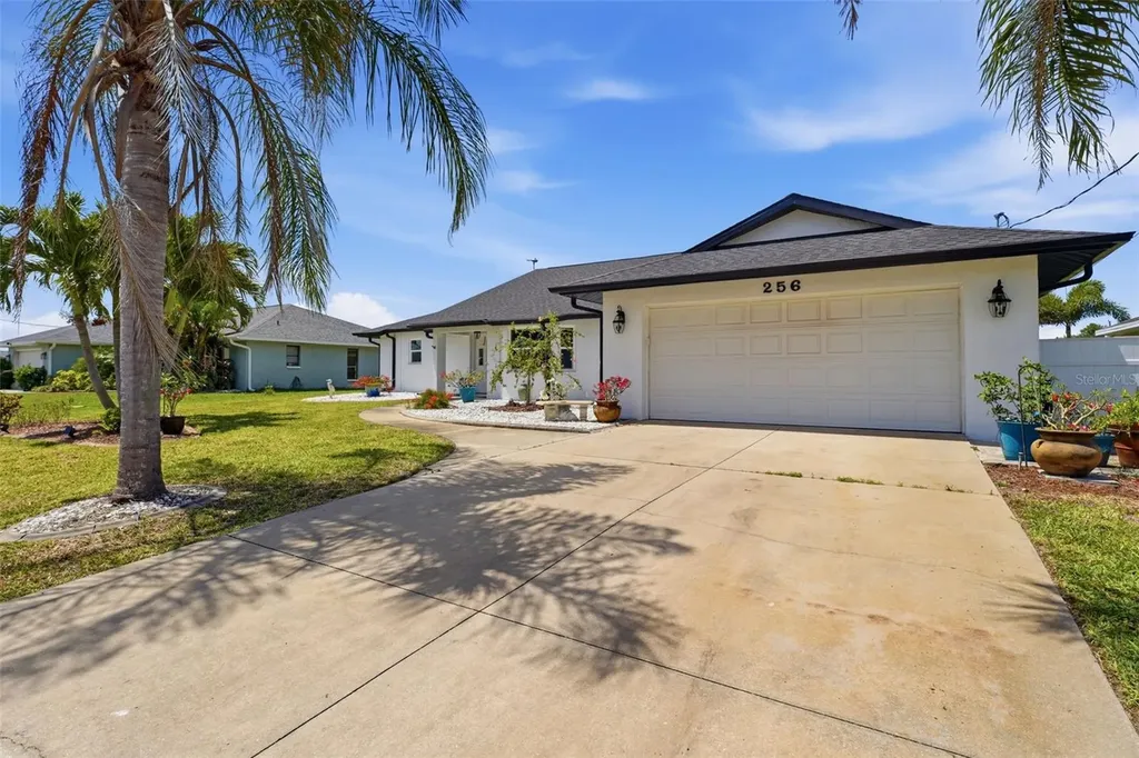 256 Mark Twain Lane Rotonda West FL 33947