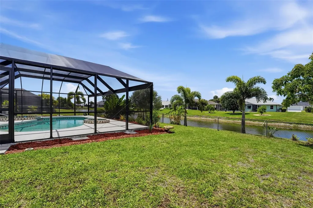 256 Mark Twain Lane Rotonda West FL 33947