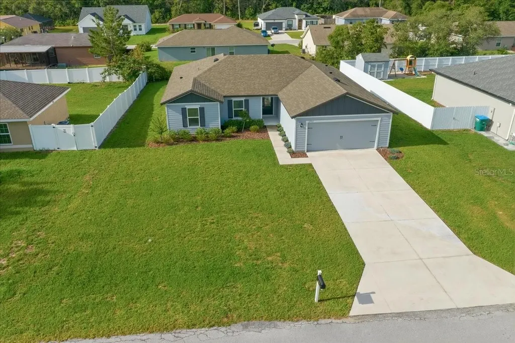 2722 SW 151 Place Ocala FL 34473