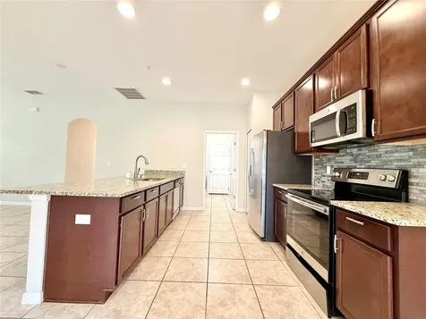 2424 Seven Oaks Drive St Cloud FL 34772