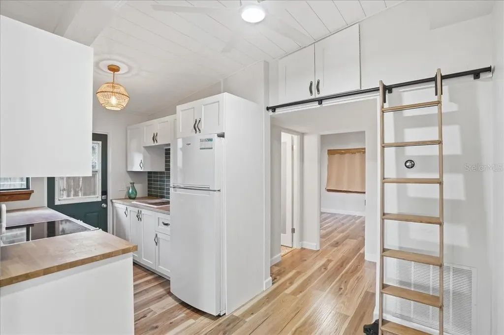 1807 53rd Street S Gulfport FL 33707